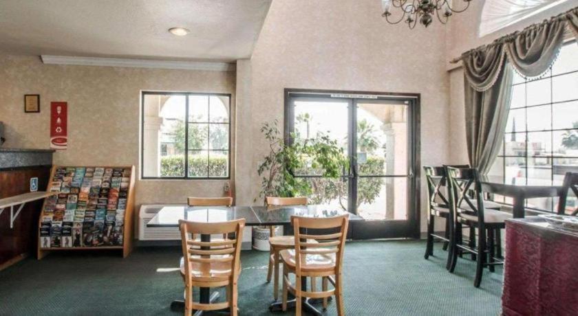 Econo Lodge Moreno Valley Eksteriør bilde