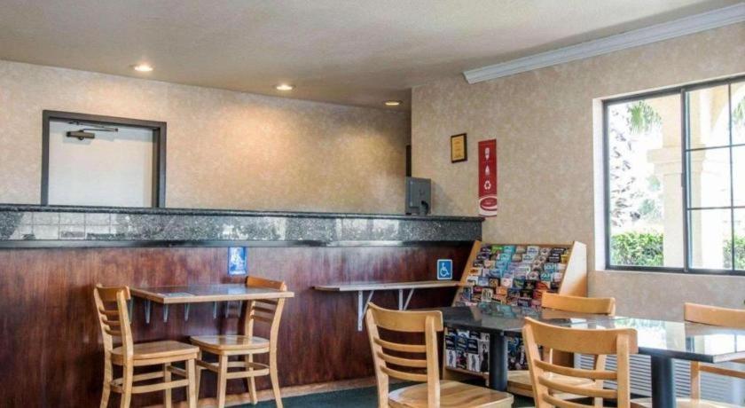Econo Lodge Moreno Valley Eksteriør bilde