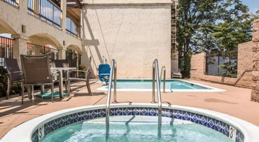 Econo Lodge Moreno Valley Eksteriør bilde